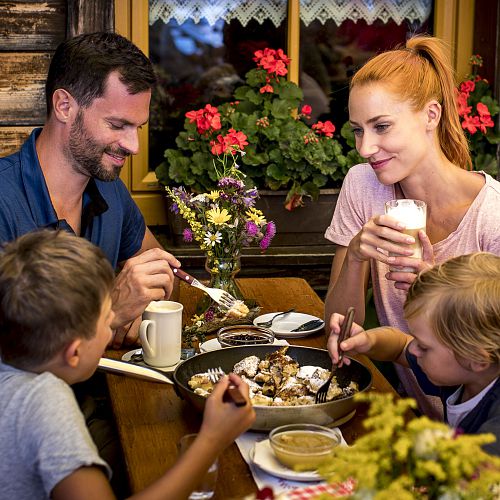 Families in Narzissendorf Zloam